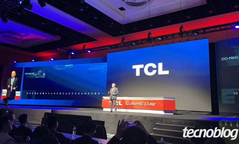 Li Dongsheng, presidente da TCL, na CES 2025 (foto: Giovanni Santa Rosa/Tecnoblog)